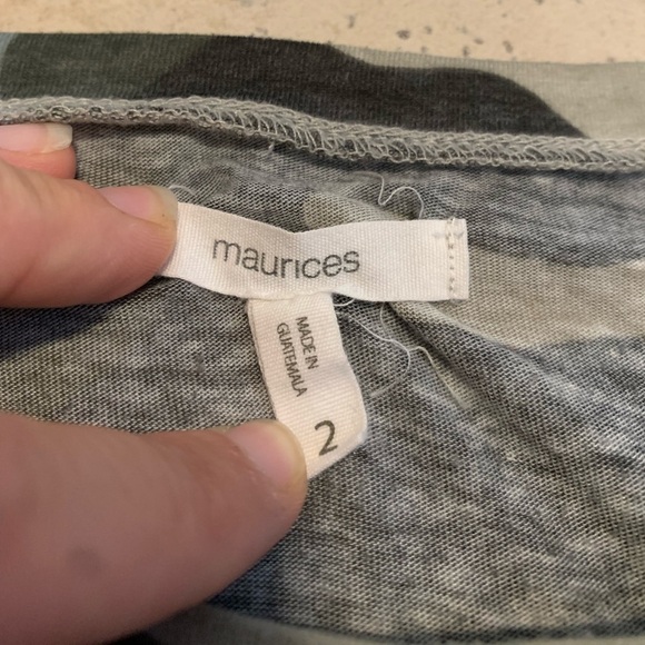 💜 Maurices Size 2 Camo USA Graphic Tie-Front Tank Top - Picture 4 of 6